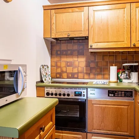 Apartment Cesa Soramurat 7 *